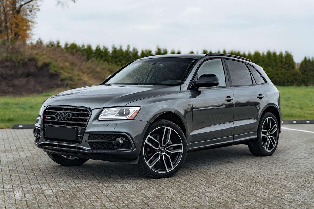 Audi Q5, 3.0 l., off-road / crossover