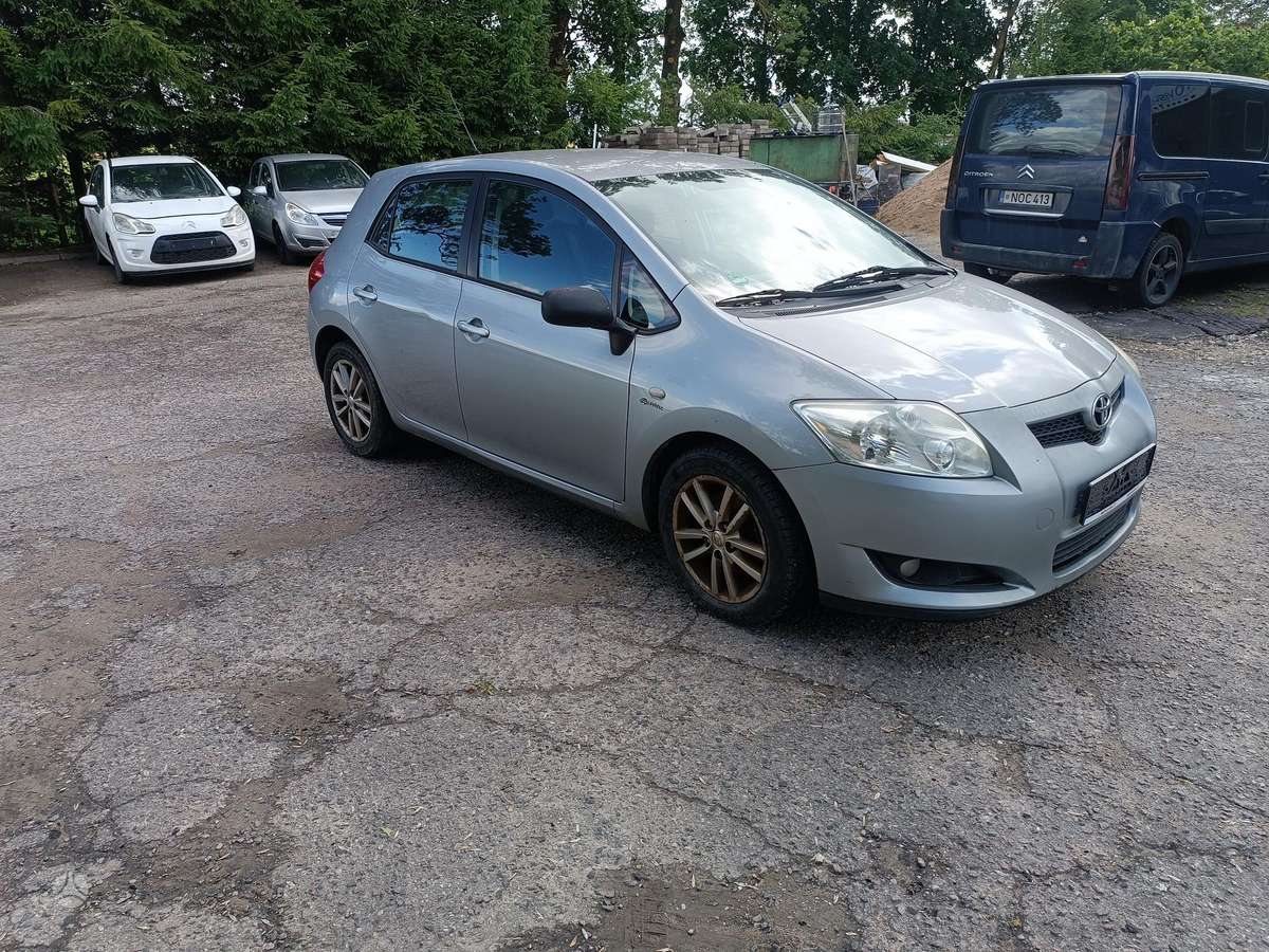 Toyota Auris, 2.0 l., hatchback