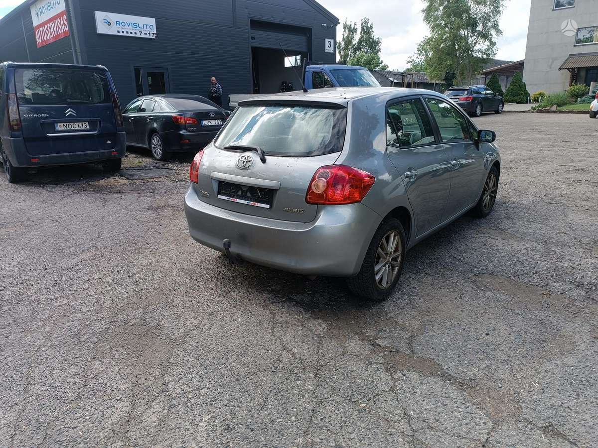 Toyota Auris, 2.0 l., hatchback
