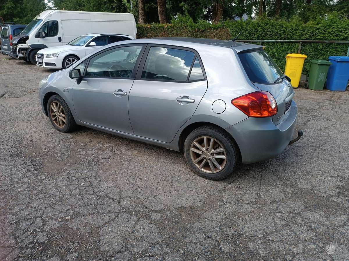 Toyota Auris - 4