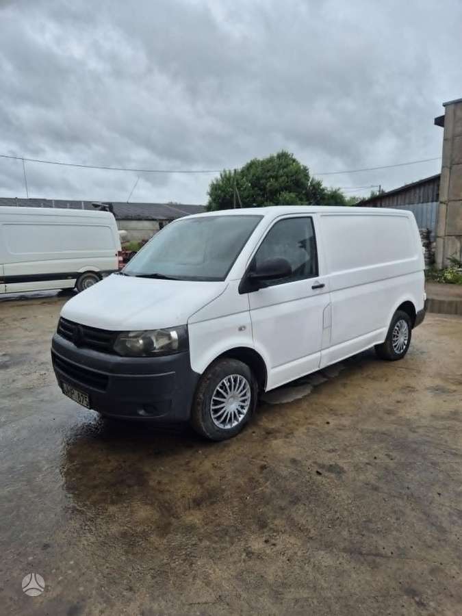 Volkswagen Transporter - 1