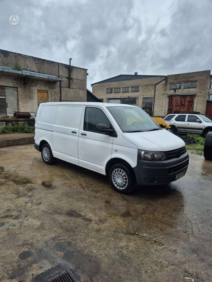Volkswagen Transporter - 2