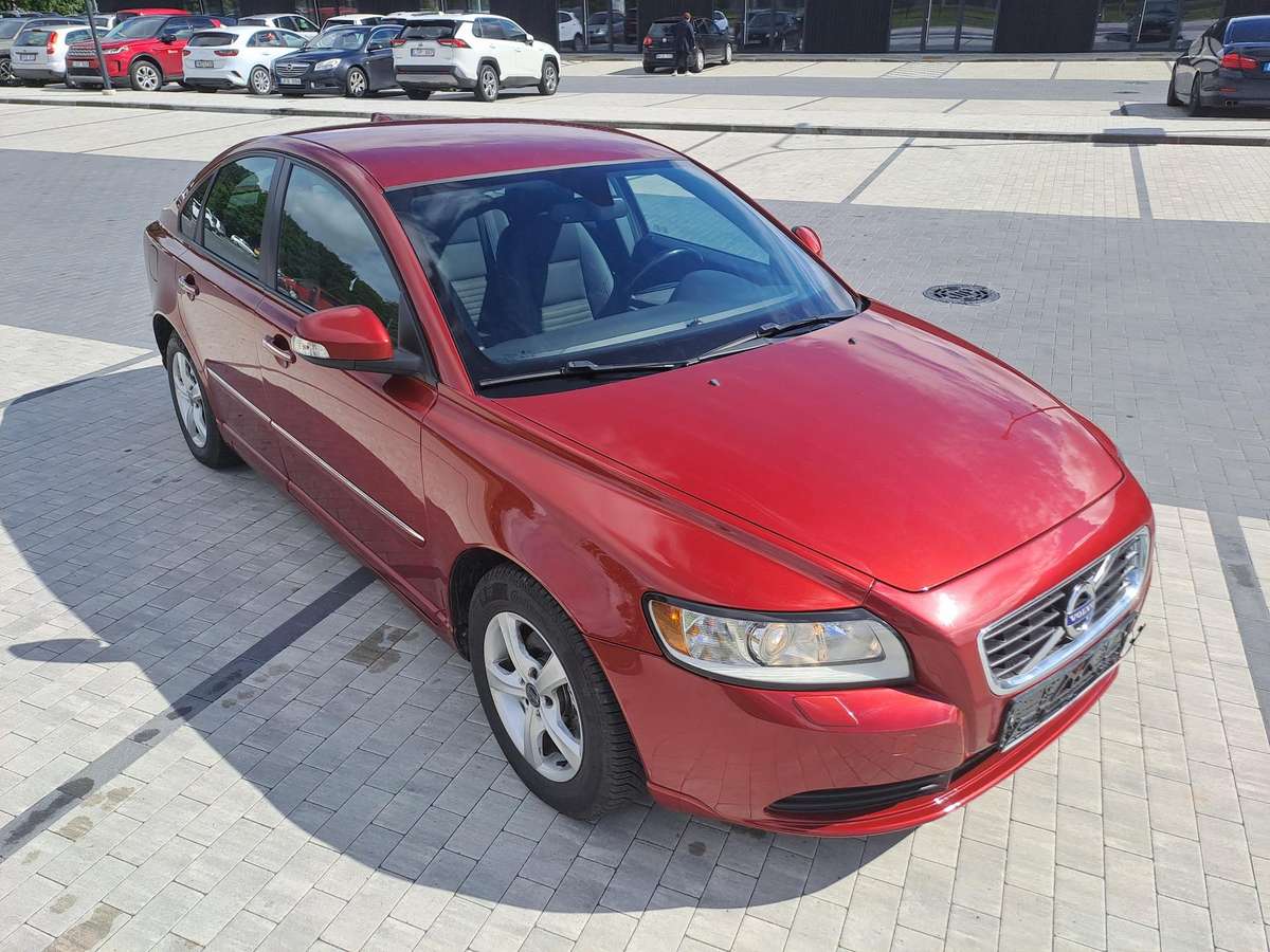 Volvo S40 - 1