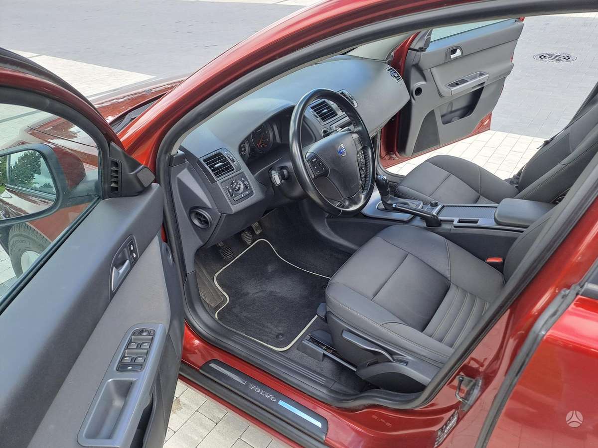 Volvo S40 - 10