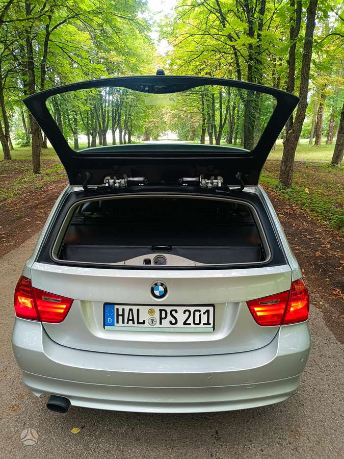 BMW 320, 2.0 l., wagon
