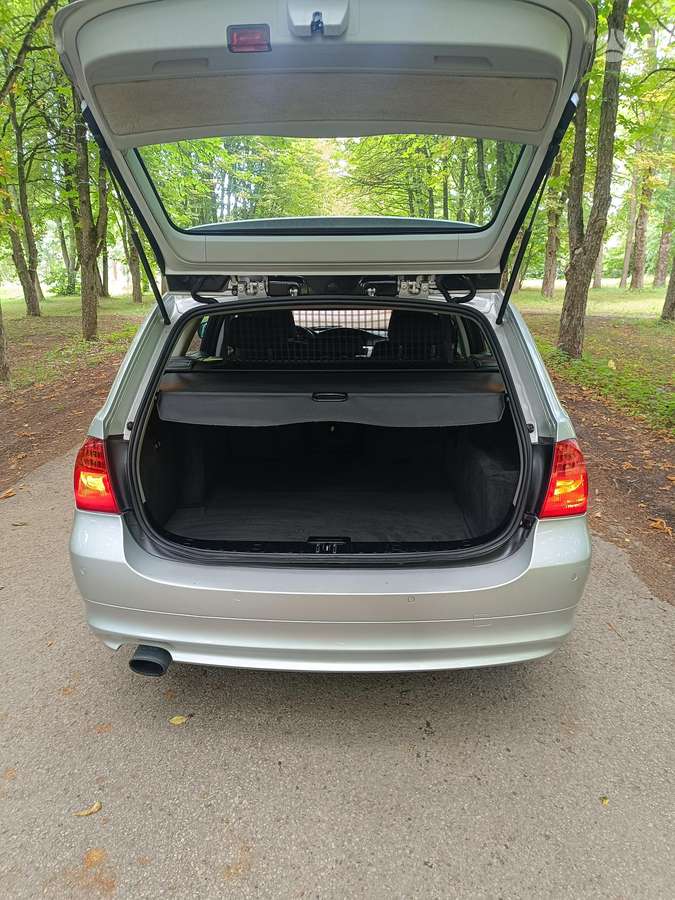 BMW 320, 2.0 l., wagon