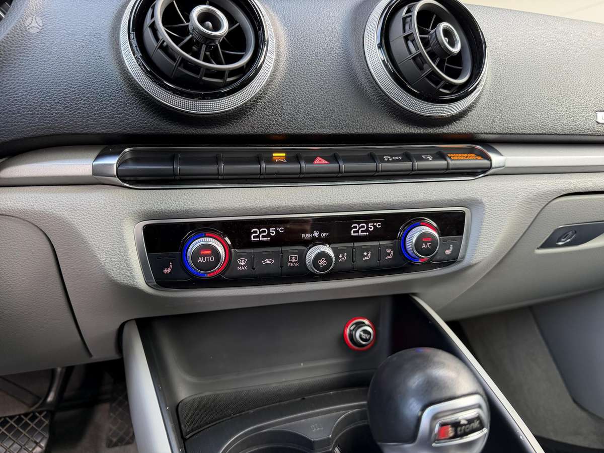 Audi A3, 2.0 l., Седан