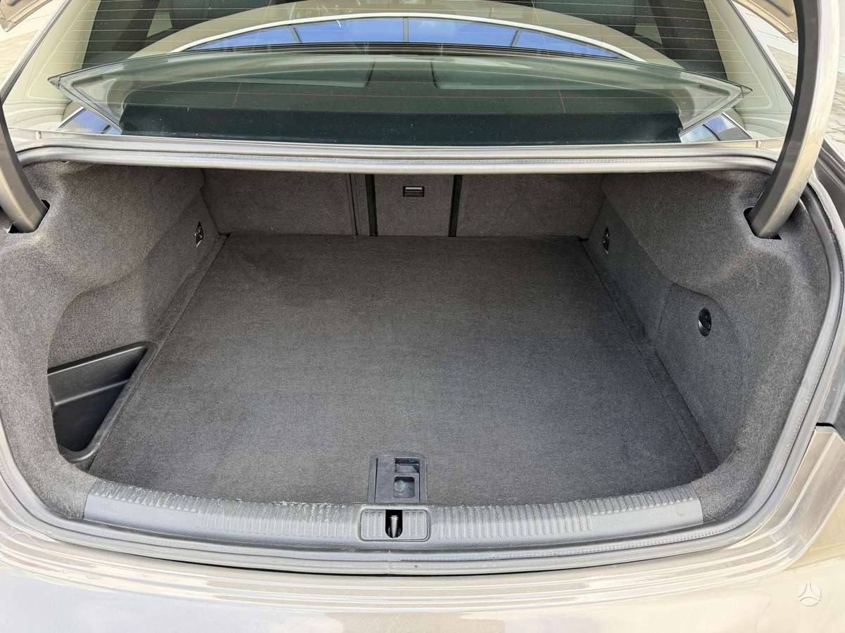 Audi A3, 2.0 l., sedanas
