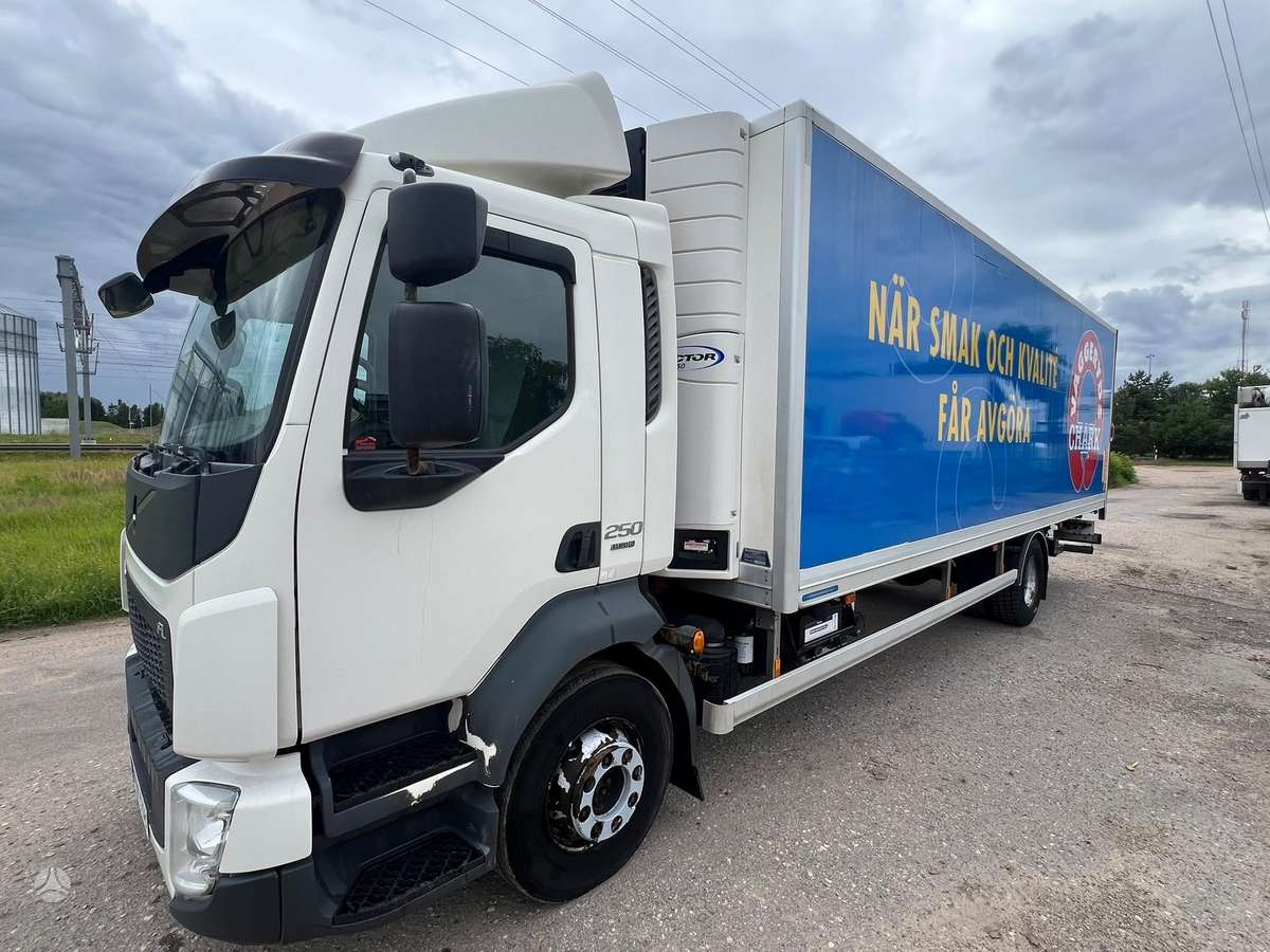 Volvo FL 250, refrigerated trucks