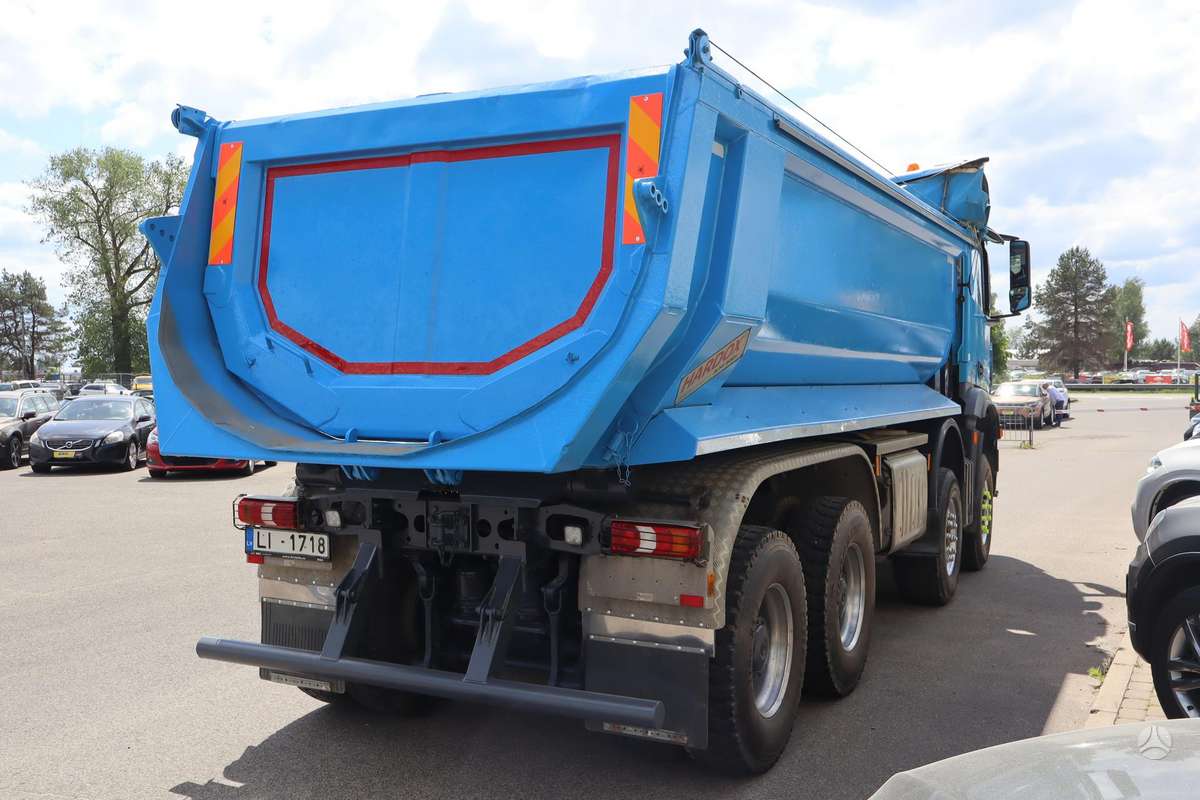 Mercedes-Benz Arocs, dumpers / tippers