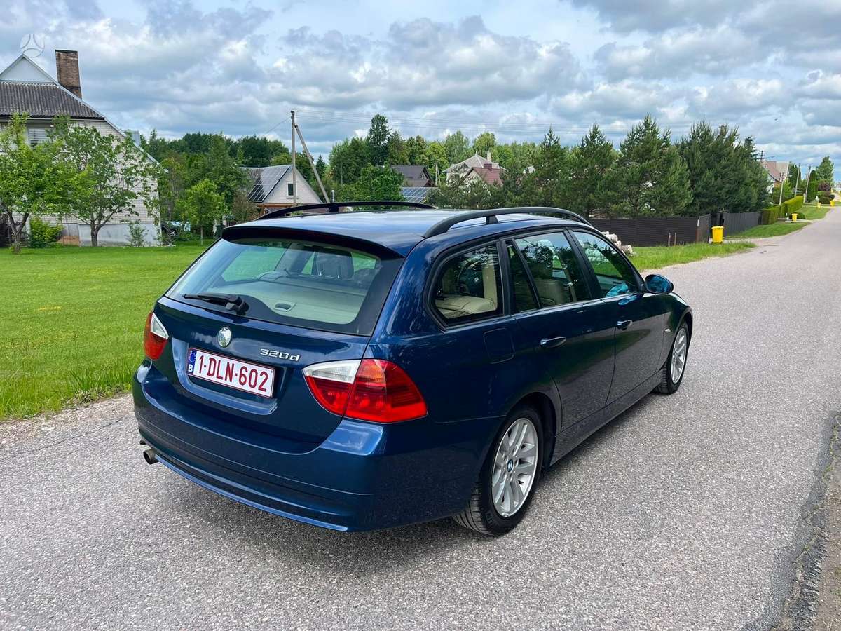 BMW 320, 2.0 l., wagon