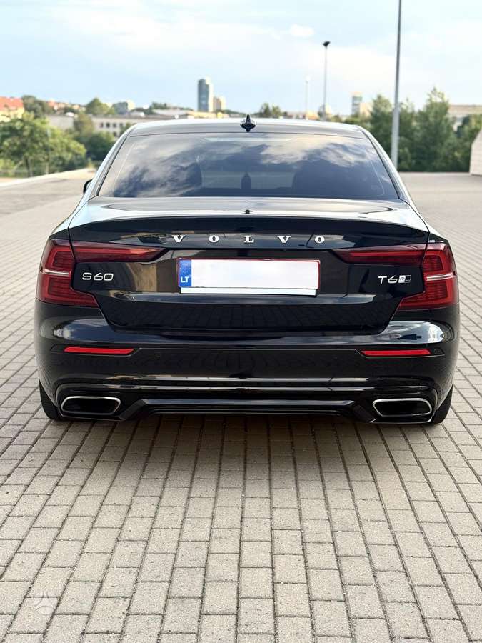Volvo S60, 2.0 l., Седан