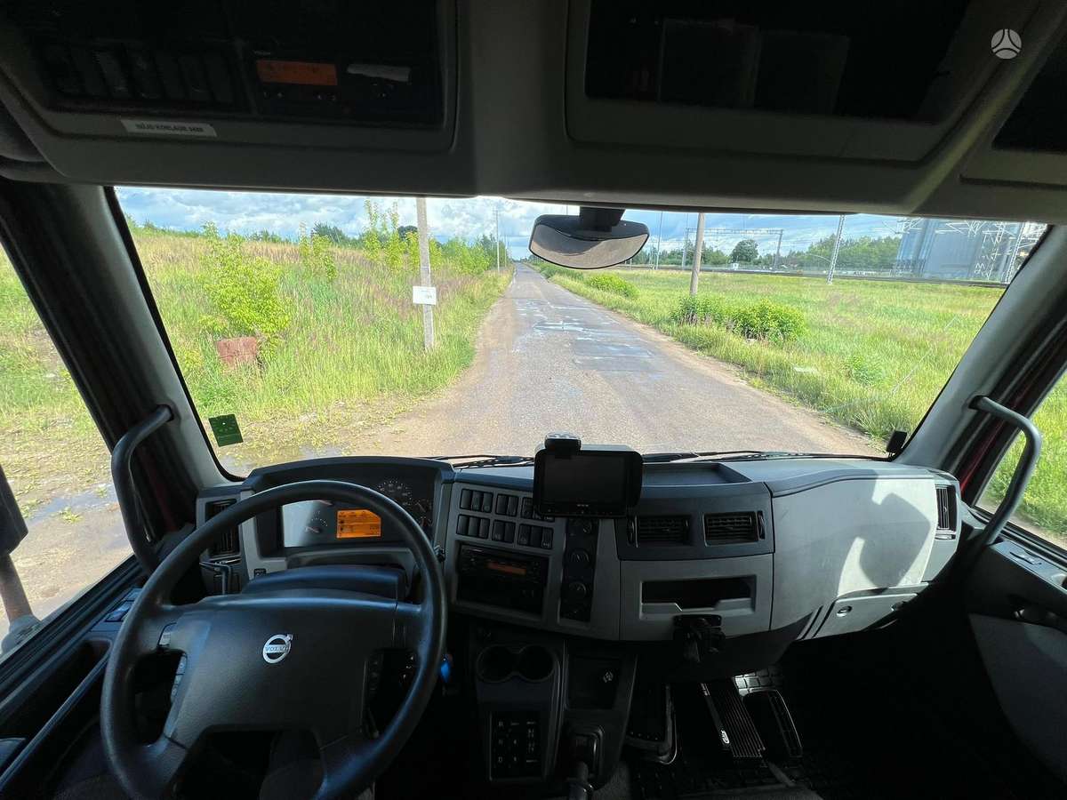 Volvo FL 250, фургоны-боксы