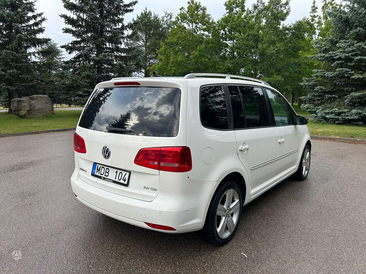 Volkswagen Touran - 2