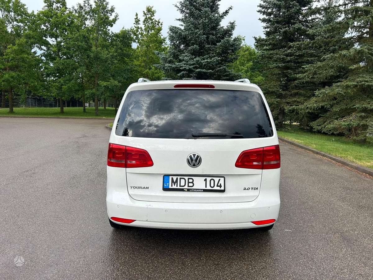 Volkswagen Touran - 3