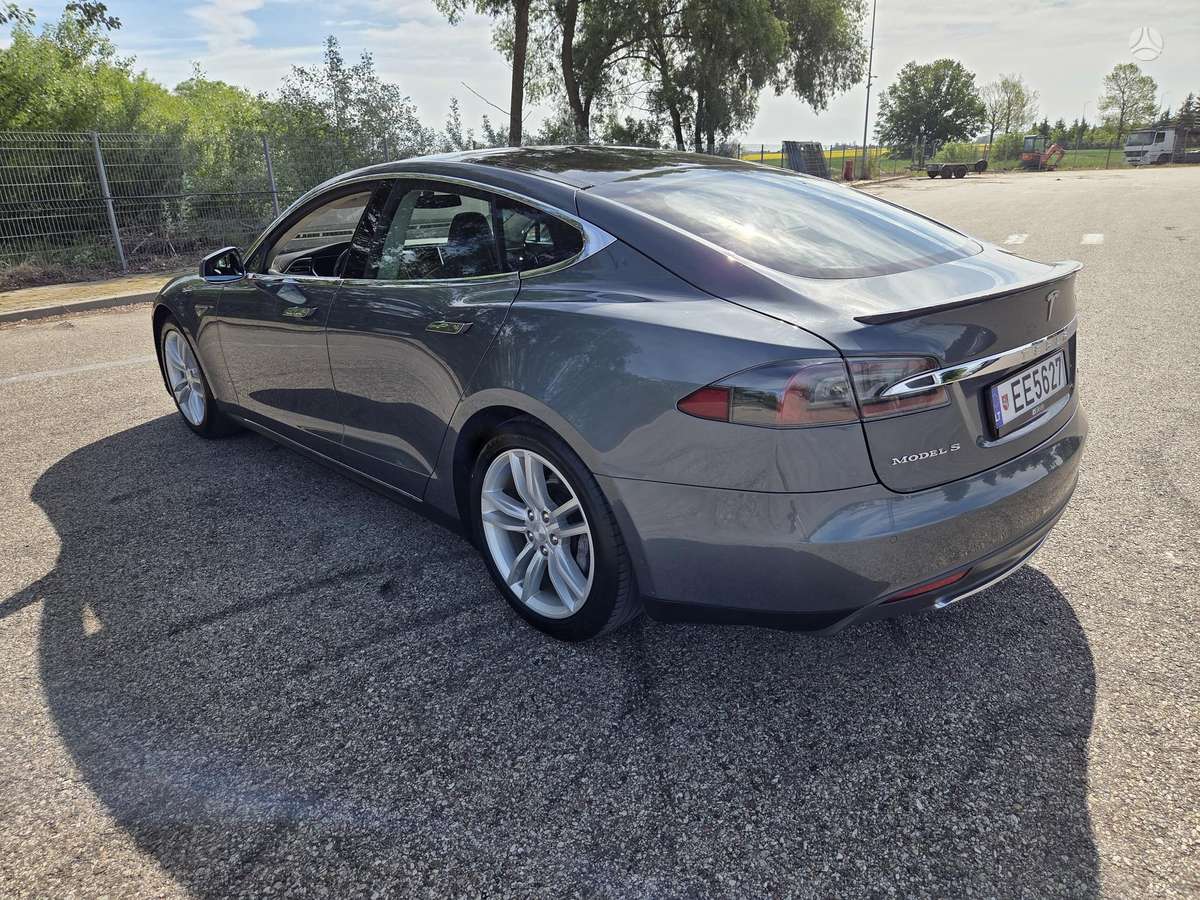Tesla Model S, 85 kWh, sedanas