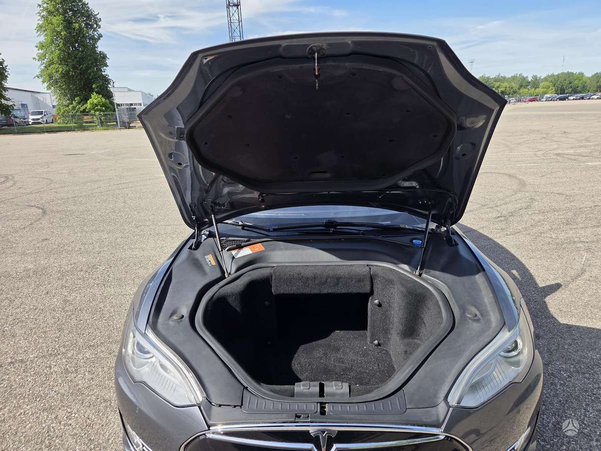 Tesla Model S, 85 кВт·ч, Седан