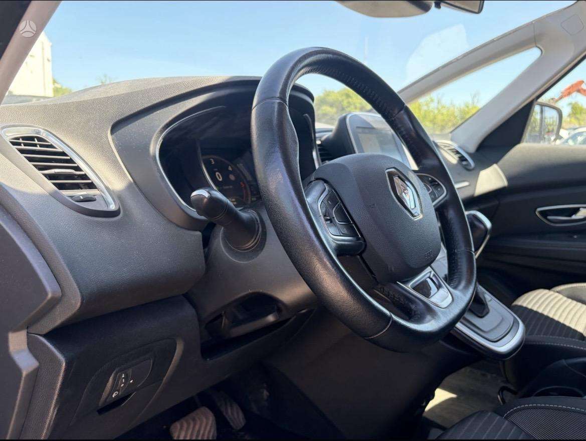 Renault Scenic, 1.5 l., Минивэн