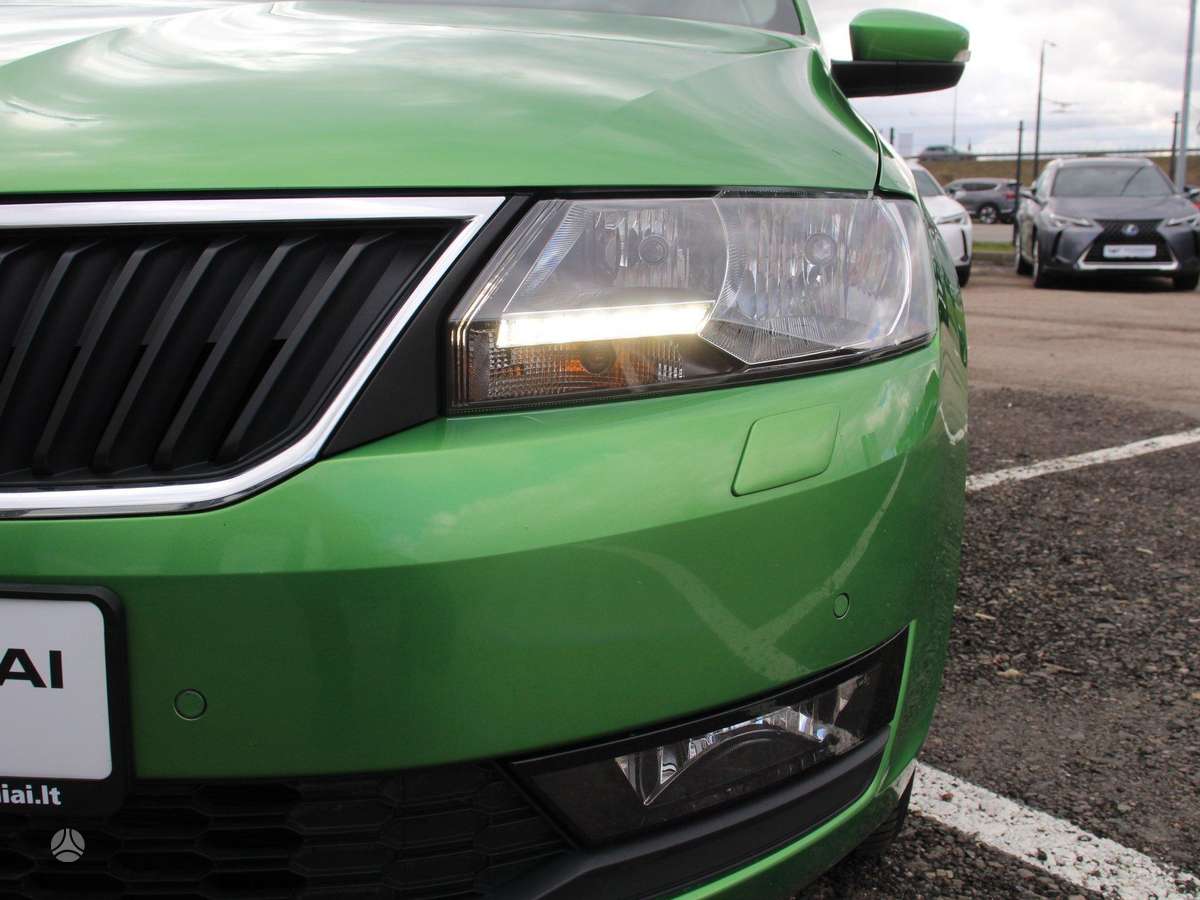 Skoda Rapid, 1.0 l., hatchback