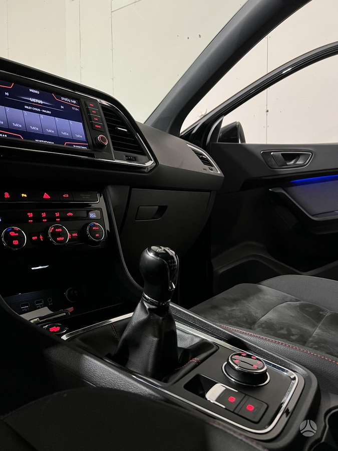 Seat Ateca, 2.0 l., Внедорожник / Кроссовер