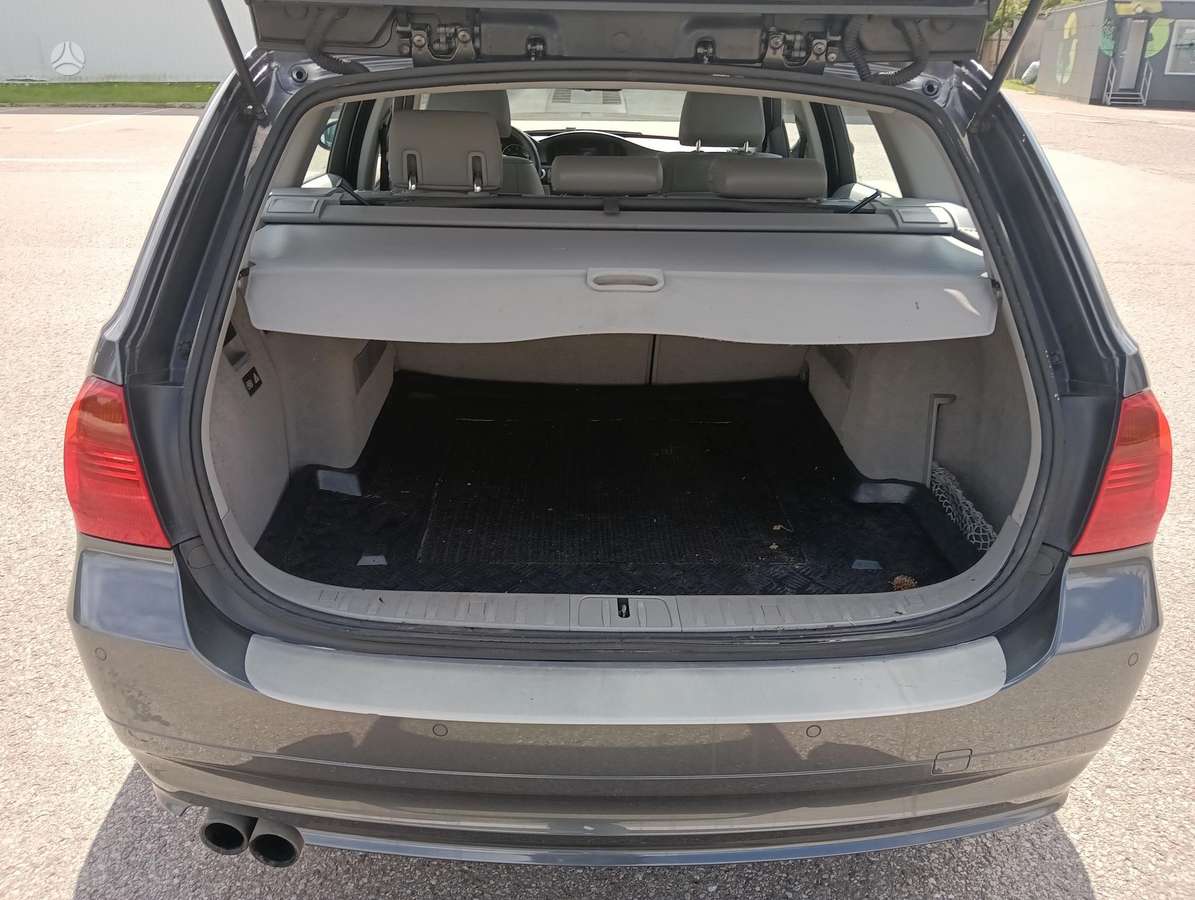 BMW 330, 3.0 l., universalas