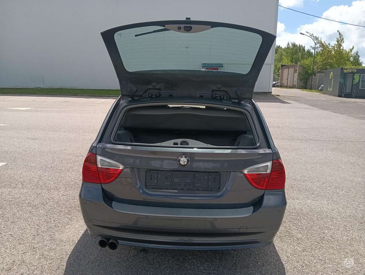 BMW 330, 3.0 l., universalas