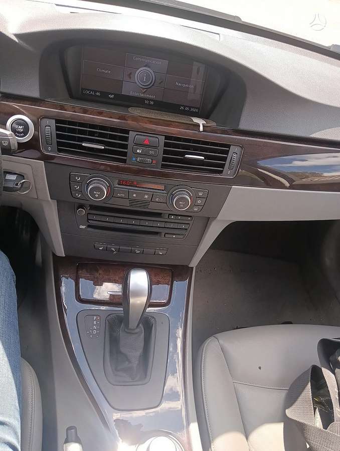 BMW 330, 3.0 l., universalas
