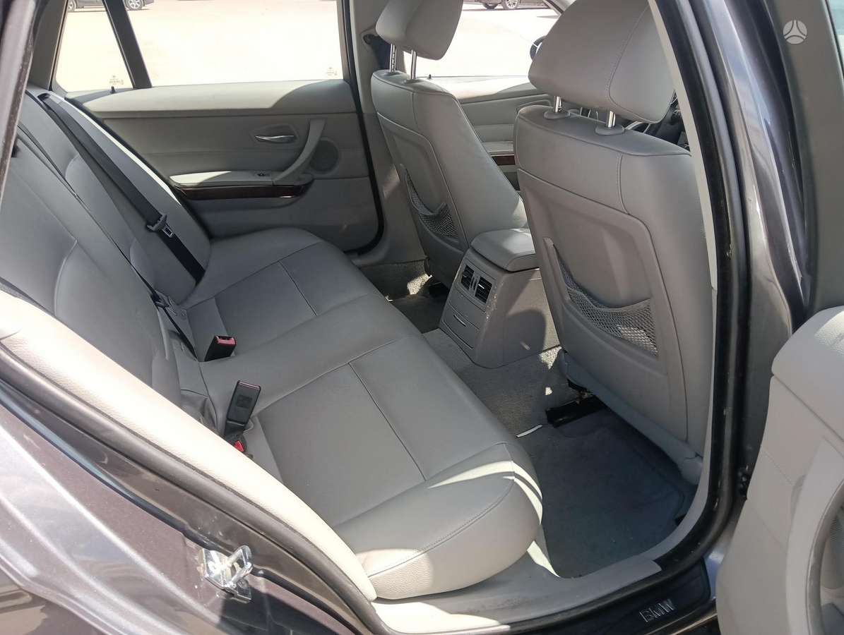 BMW 330, 3.0 l., universalas