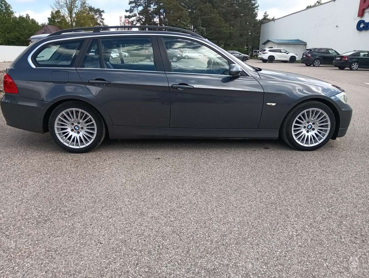 BMW 330, 3.0 l., universalas