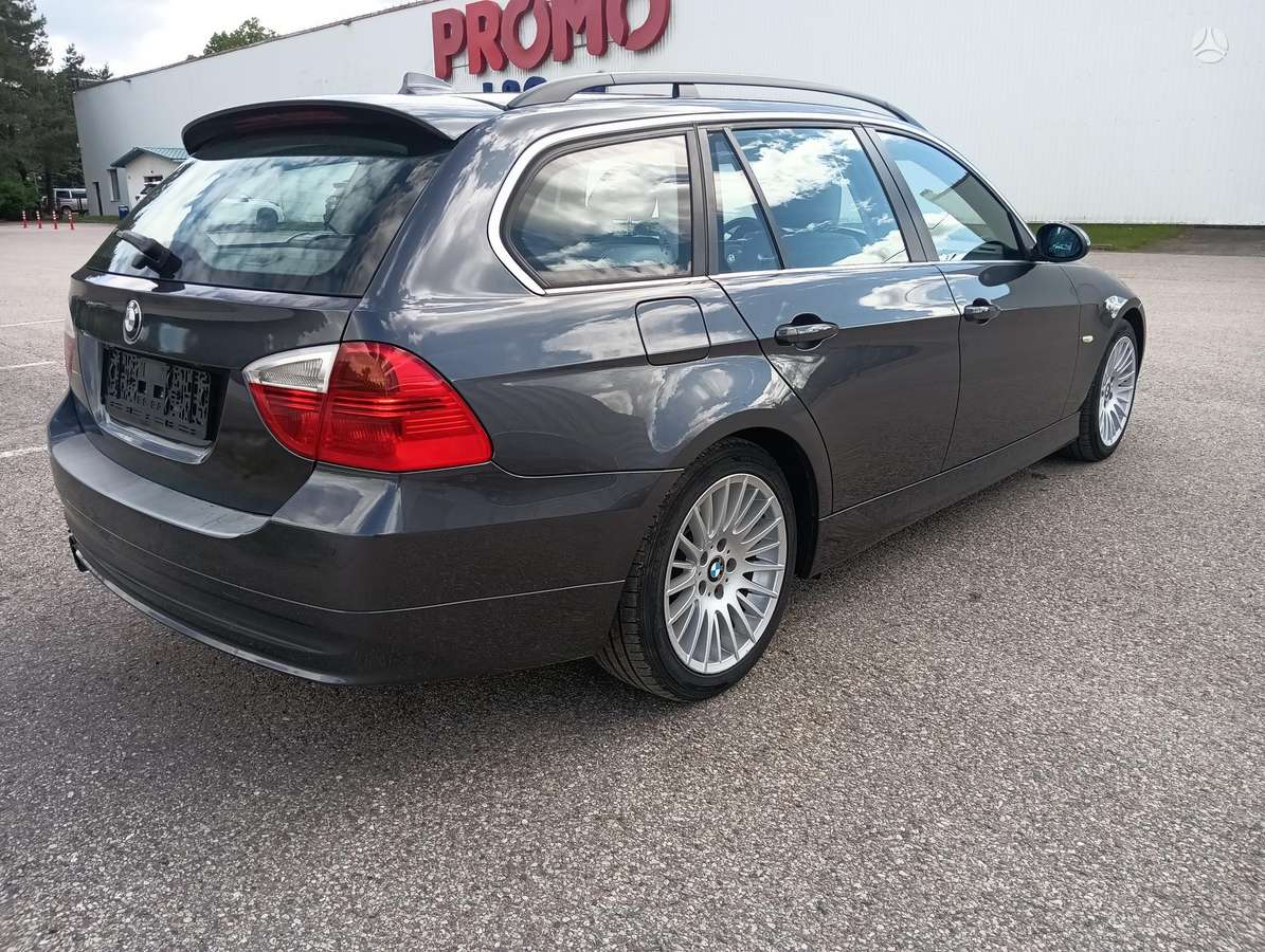 BMW 330, 3.0 l., universalas