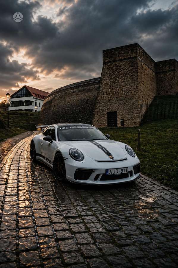Porsche 911 - 1