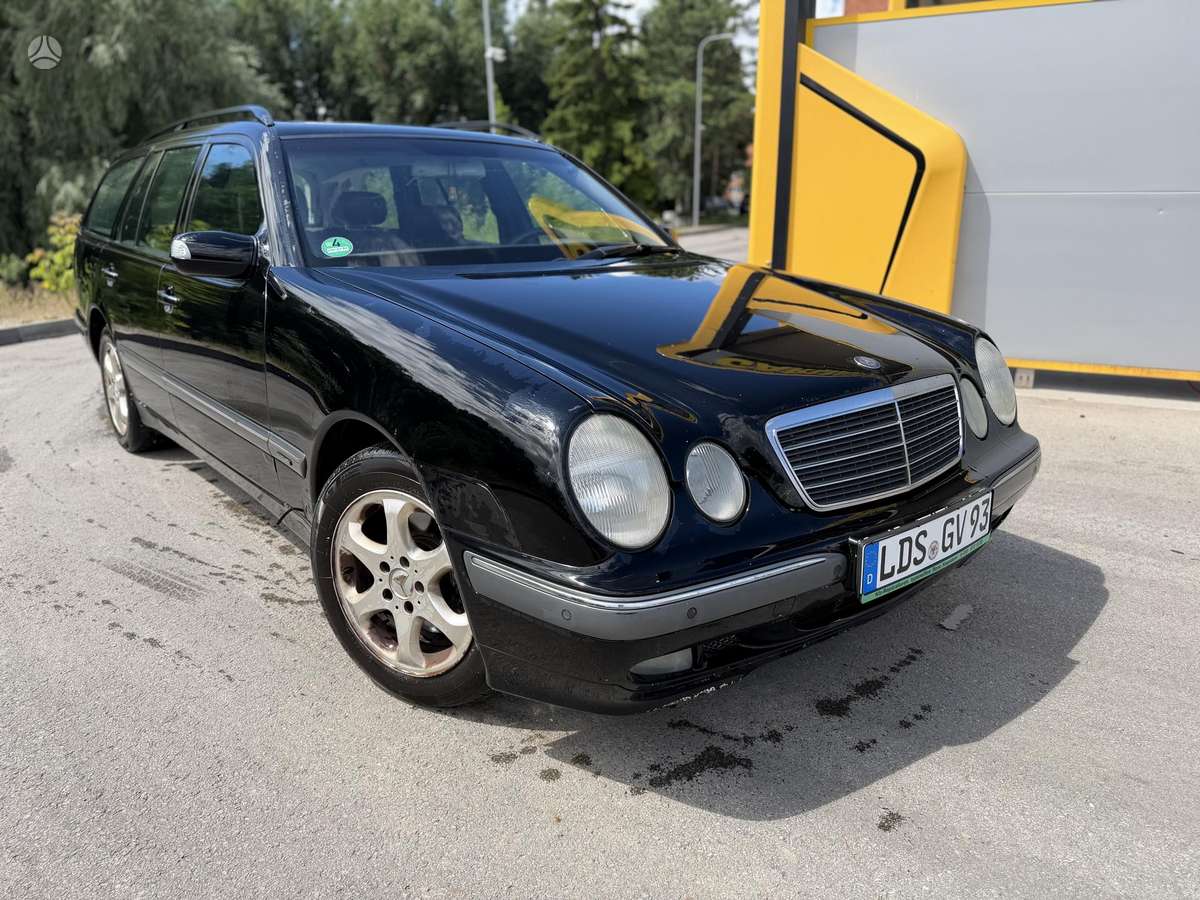 Mercedes-Benz E320, wagon