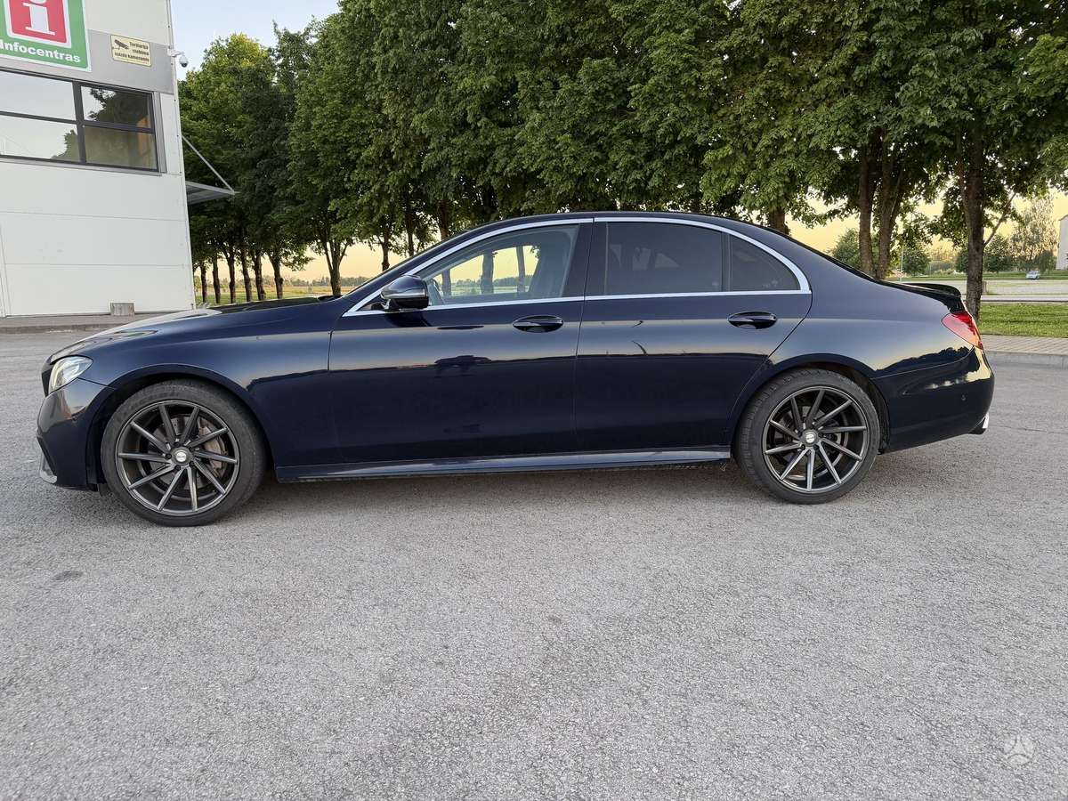 Mercedes-Benz E220, 2.0 l., Седан