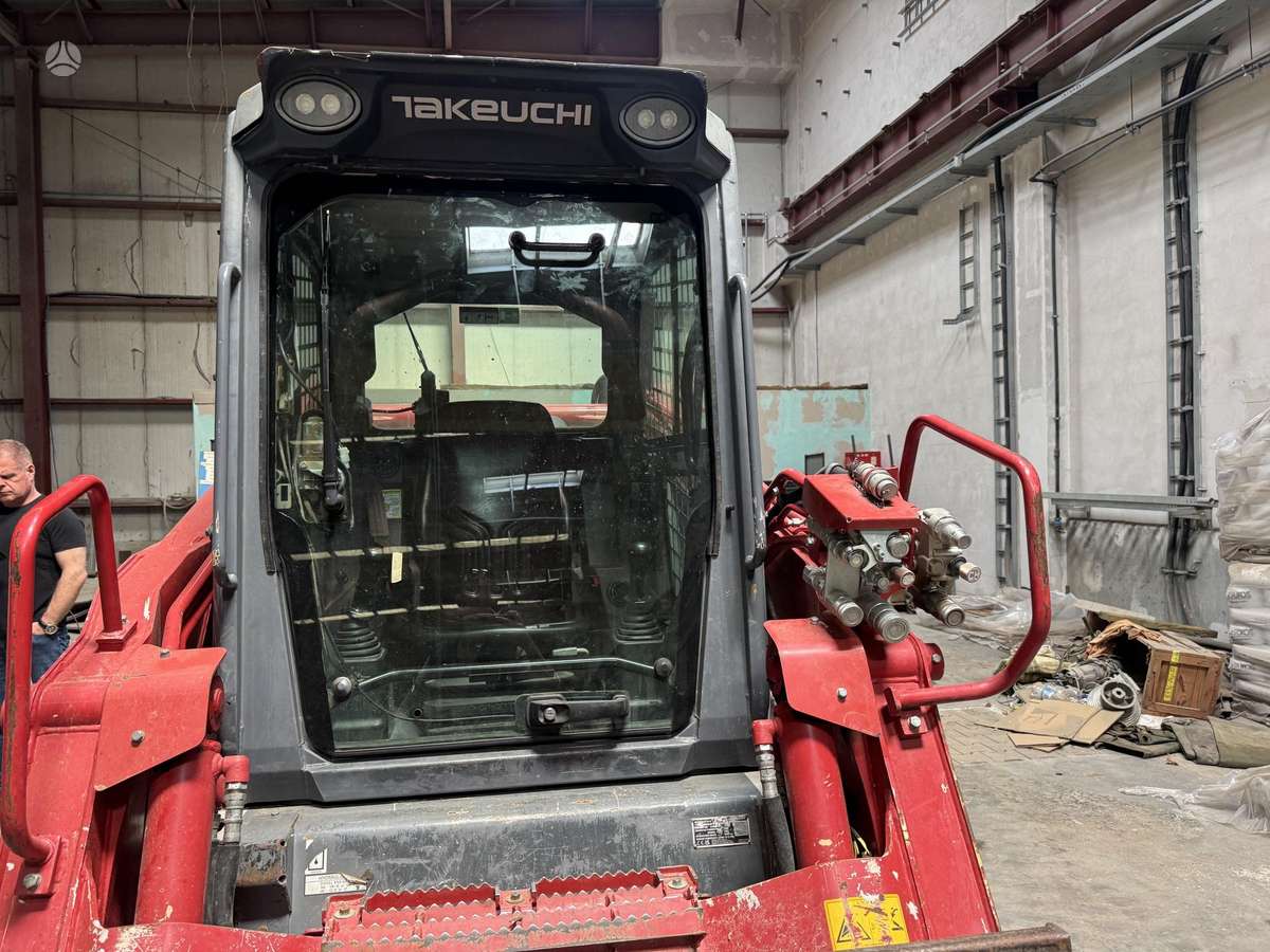 Takeuchi TL12, mini loaders