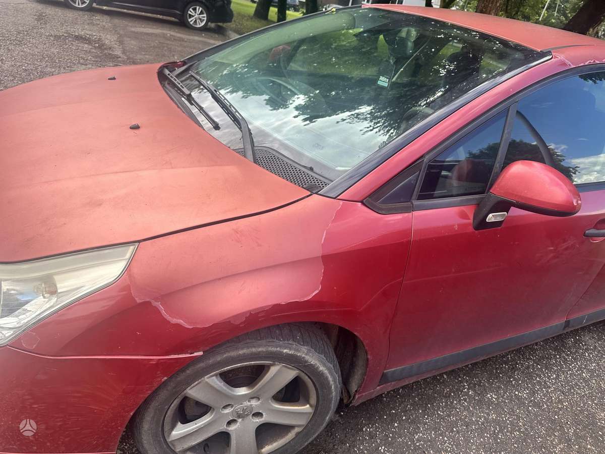 Citroen C4, 1.6 l., hatchback