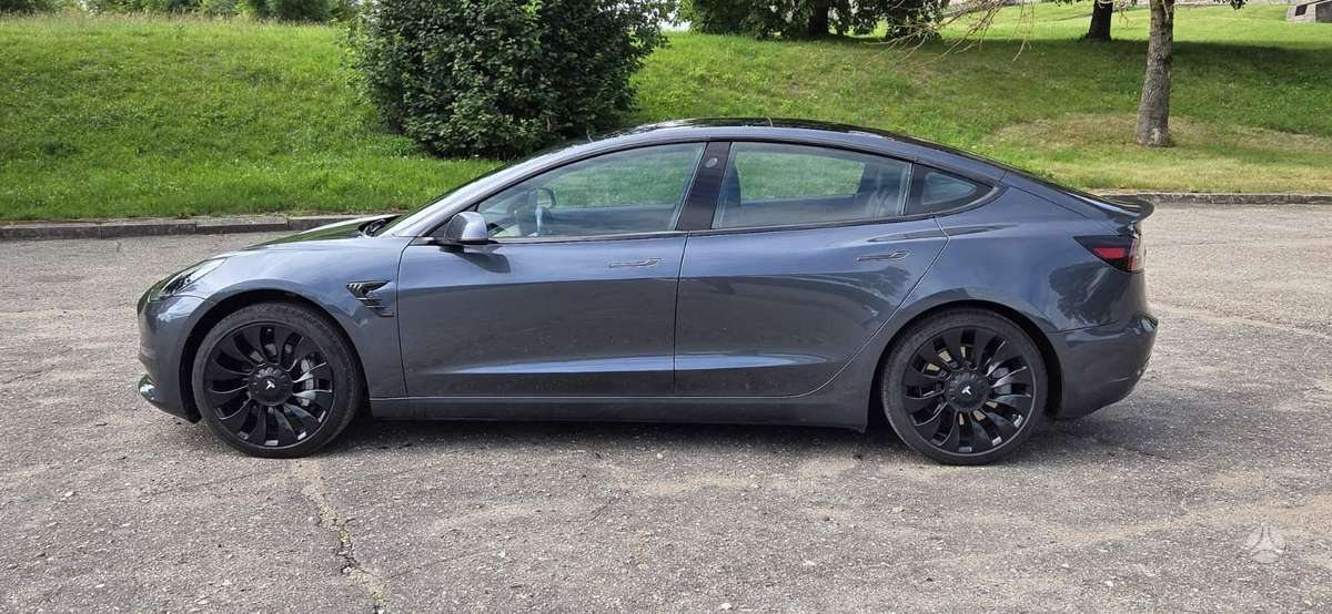 Tesla Model 3, 75 кВт·ч, Седан