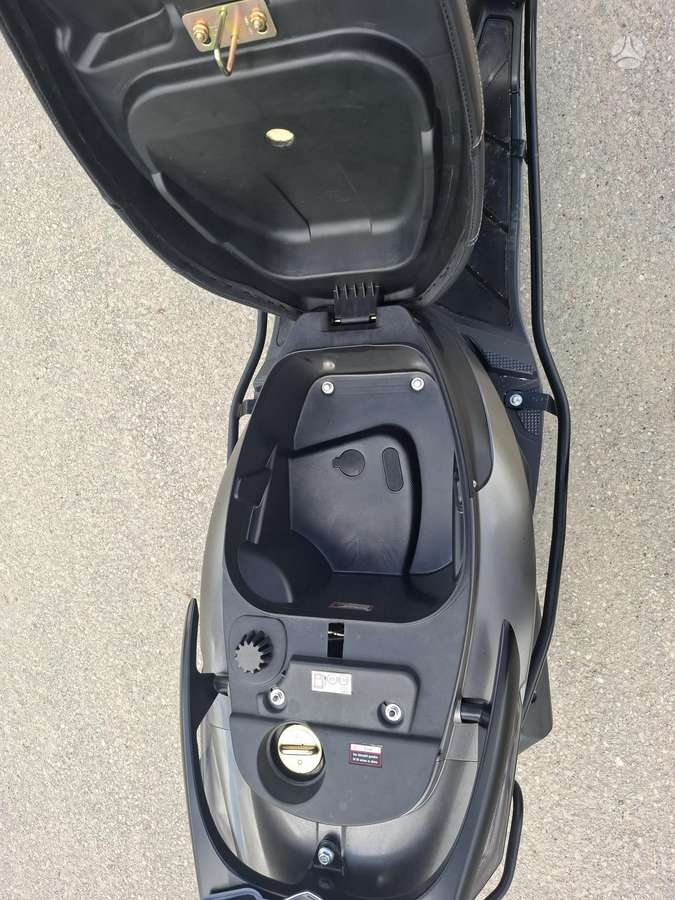 Yiben YB50QT-3 49cc, scooters / mopeds