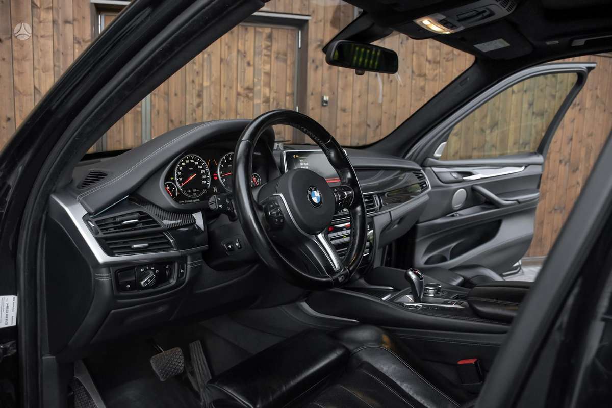 BMW X5 M, 4.4 l., off-road / crossover
