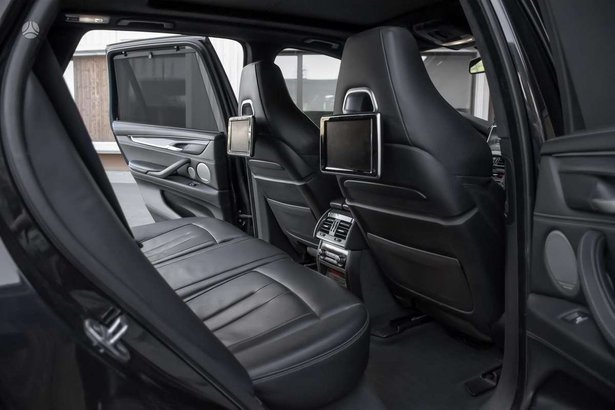 BMW X5 M, 4.4 l., off-road / crossover