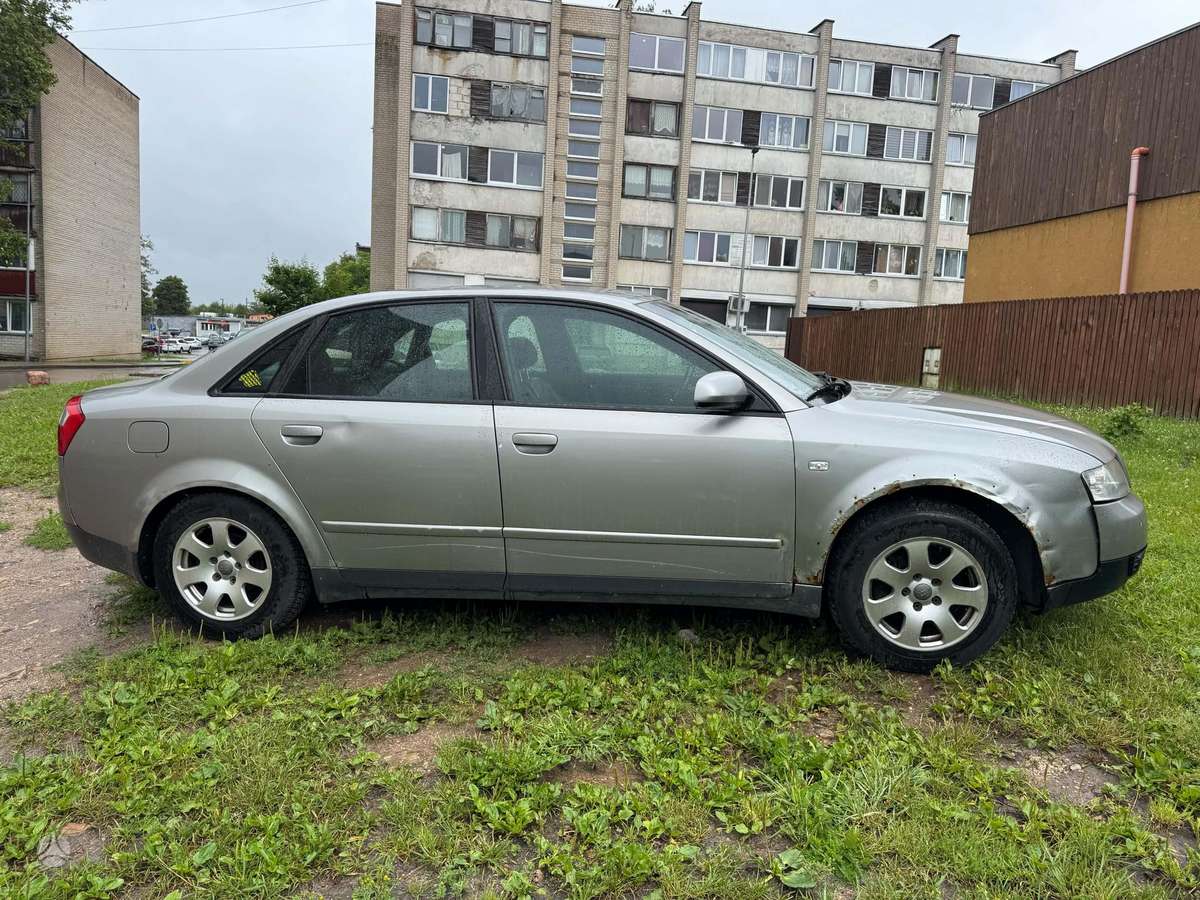 Audi A4, 1.9 l., Седан