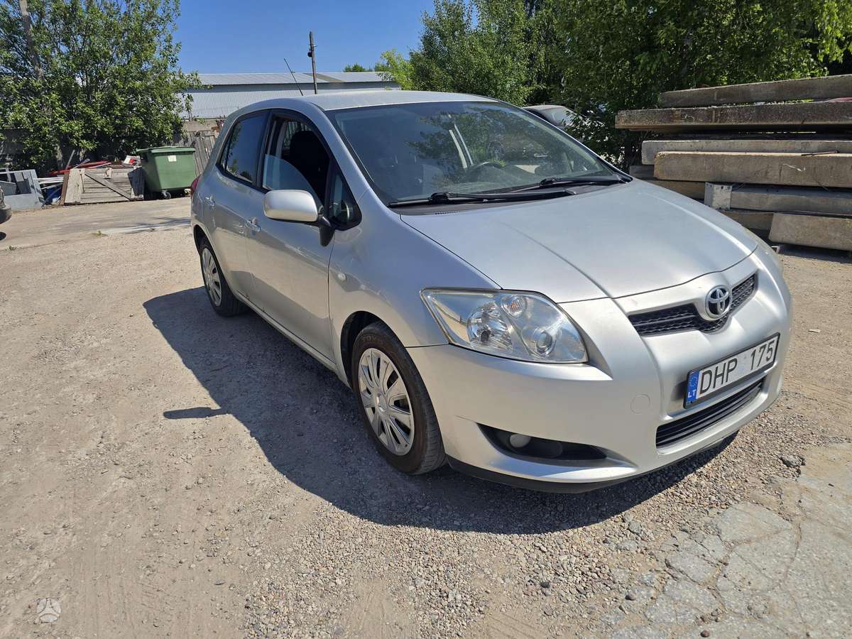 Toyota Auris, 1.4 l., hatchback