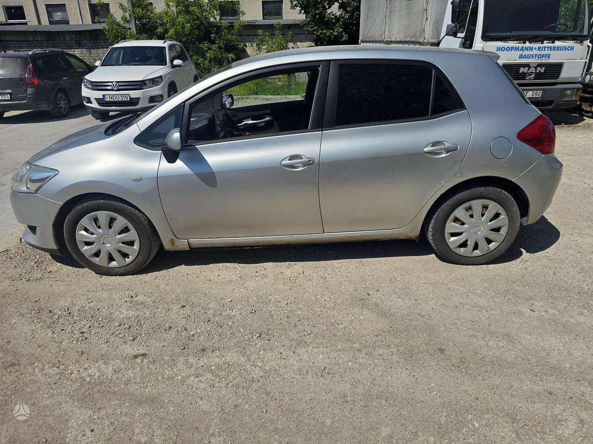 Toyota Auris, 1.4 l., hatchback