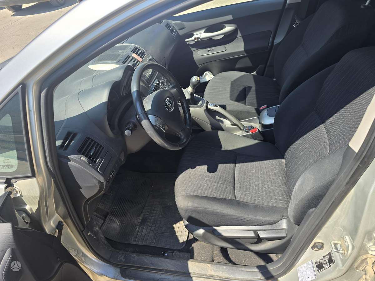 Toyota Auris, 1.4 l., hatchback