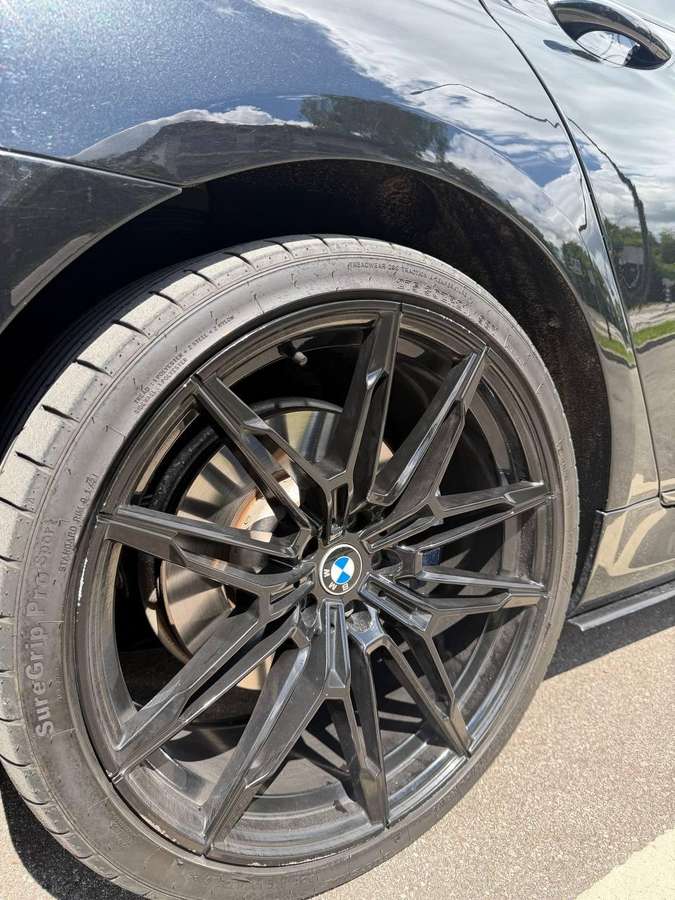 BMW 750, 4.4 l., Седан