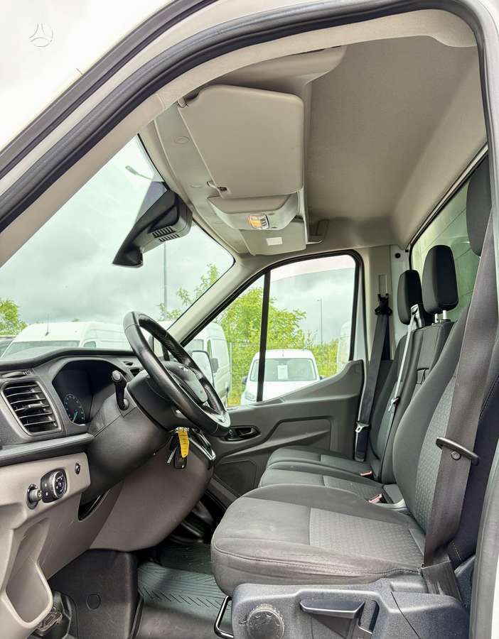 Ford Transit, cargo van