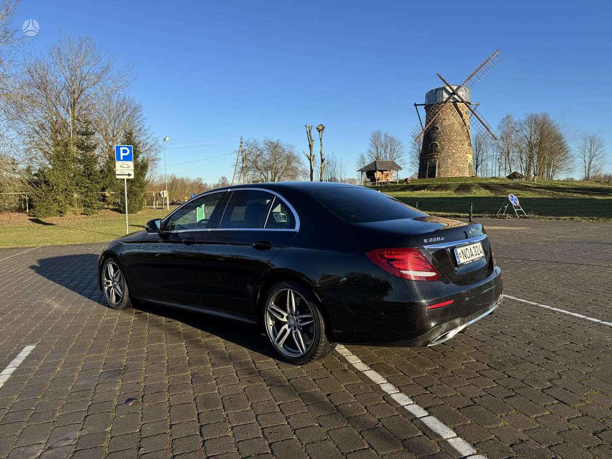 Mercedes-Benz E220, 2.2 l., Седан