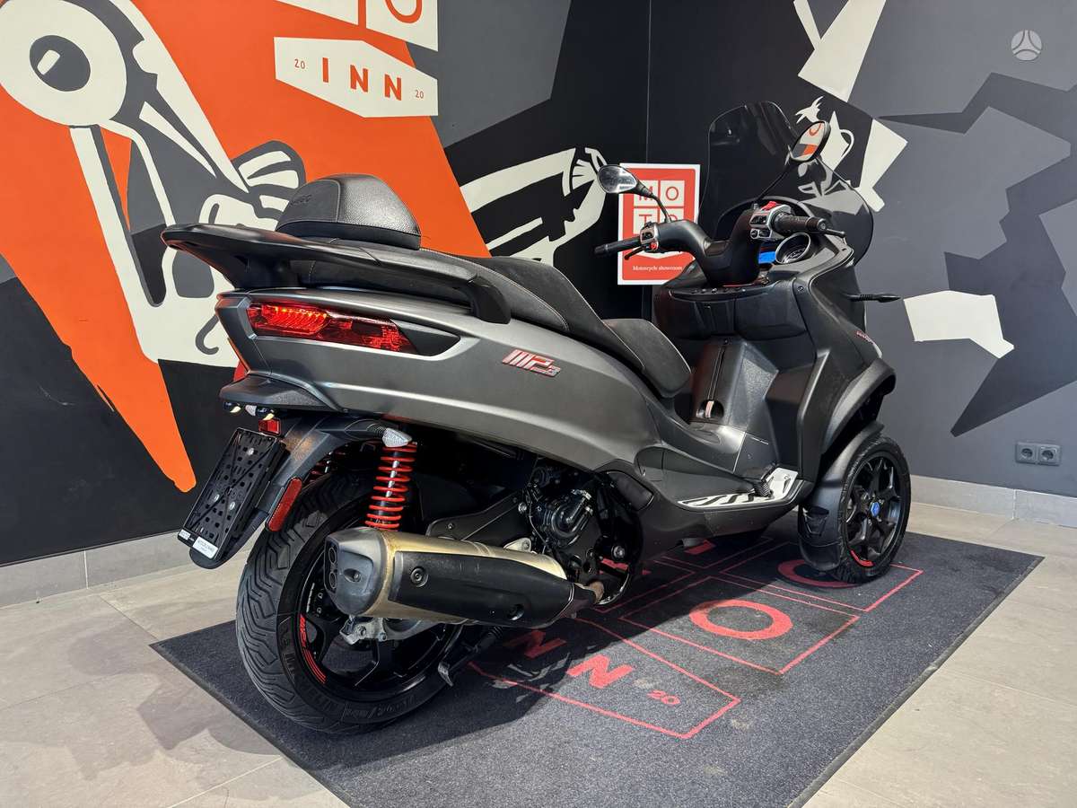 Piaggio MP3 500cc, scooters / mopeds