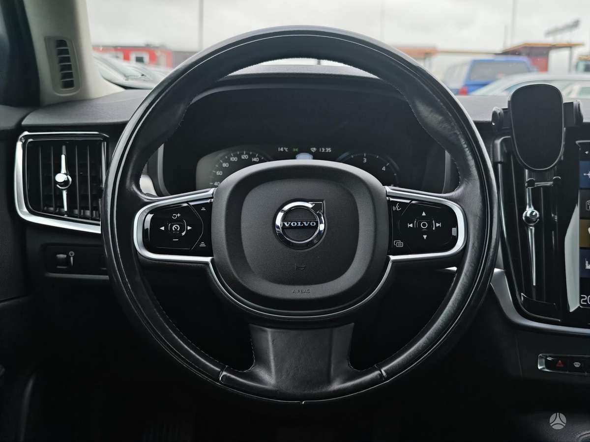 Volvo S90, 2.0 l., Седан
