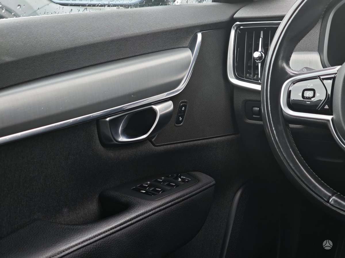 Volvo S90, 2.0 l., Седан