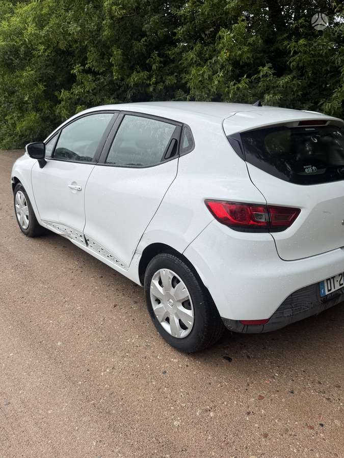 Renault Clio - 2